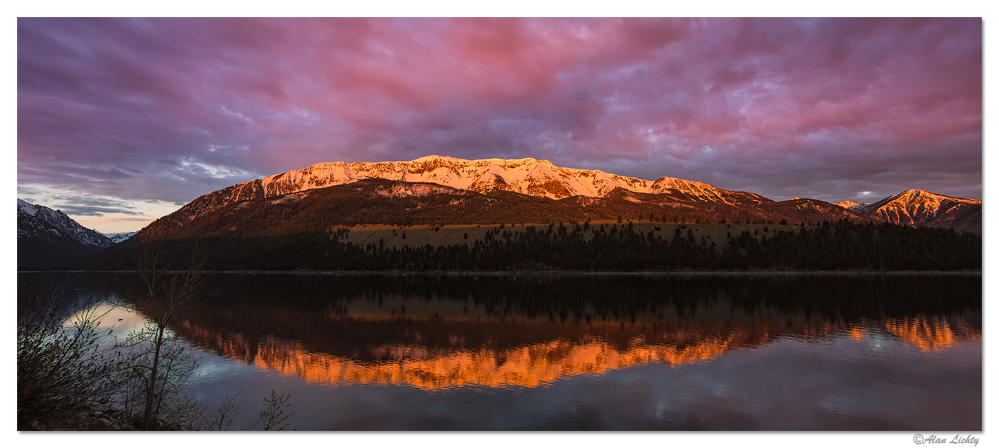 Chief Joseph Mountain sunrise. Photo by http://www.alanlichty.photo